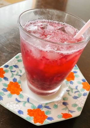 簡単✨赤しそクラッシュゼリー炭酸ドリンク-レシピのメイン写真
