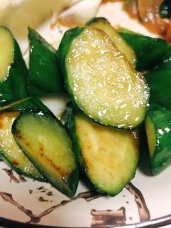 簡単美味しい!きゅうりの中華風炒め-レシピのメイン写真
