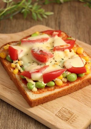 簡単！枝豆とうもろこしのピザトースト-レシピのメイン写真