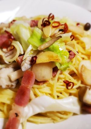 しめじときゃべつのペペロンチーノ-レシピのメイン写真