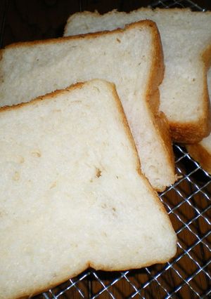 お餅で作るもちもち食パン♪-レシピのメイン写真