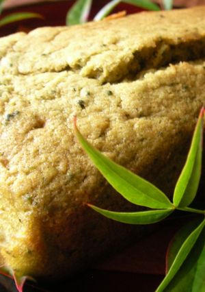秋のお茶うけに♪簡単キレイ色抹茶ケーキ-レシピのメイン写真