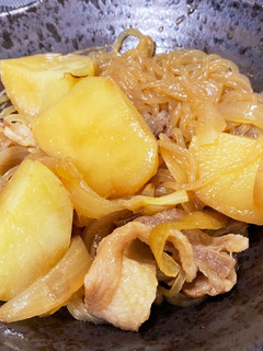 材料4つで簡単! 肉じゃが-レシピのメイン写真
