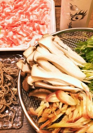 日本蕎麦の豚しゃぶ鍋 ※年越しそばにも-レシピのメイン写真