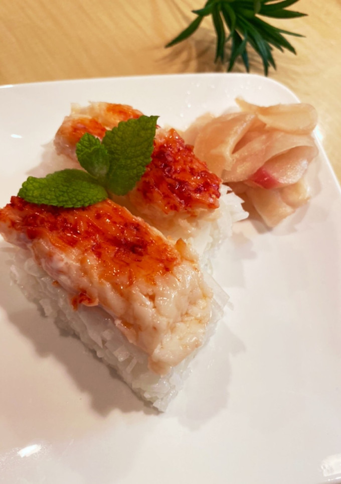 蟹ぼう（カニカマ）の押し寿司-レシピのメイン写真