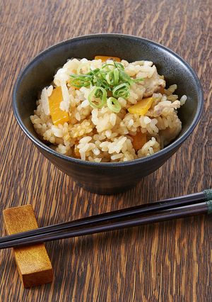 土鍋付き電子レンジで炊く「鶏釜めし」-レシピのメイン写真