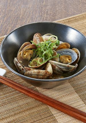 土鍋付き電子レンジで「あさりの酒蒸し」-レシピのメイン写真