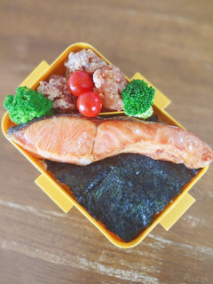 焼き鮭海苔弁当♪-レシピのメイン写真