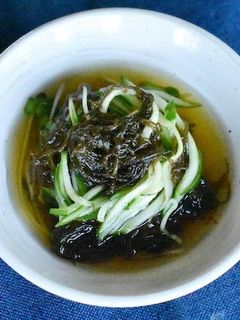 きゅうりともずくの黒三杯酢あえ-レシピのメイン写真