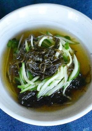 きゅうりともずくの黒三杯酢あえ-レシピのメイン写真