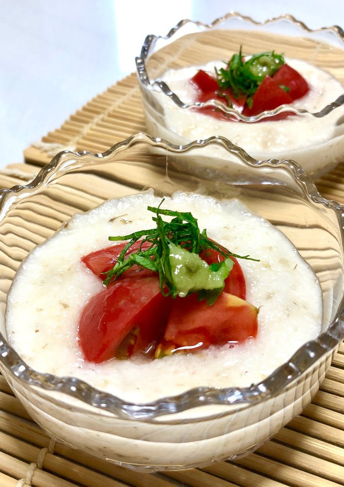 山葵でツンと旨し♪トマトのとろろ掛け-レシピのメイン写真