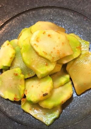 ブロッコリーの茎でザーサイもどき-レシピのメイン写真