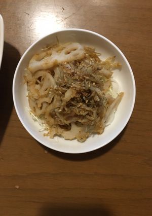カリカリ美味しい！れんこんじゃこサラダ-レシピのメイン写真