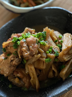 鶏手羽元とたたきごぼうのはちみつ黒酢煮-レシピのメイン写真