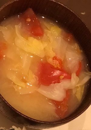 代謝UP!トマトとキャベツの白味噌スープ-レシピのメイン写真