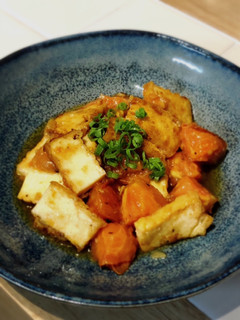 簡単・おつまみ〜厚揚げトマトの味ぽん炒め-レシピのメイン写真