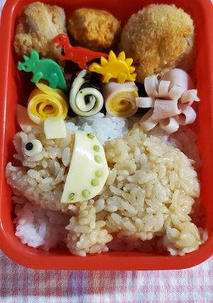 恐竜のお弁当　トリケラトプス-レシピのメイン写真