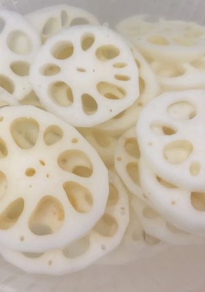蓮根の穴の中まで綺麗になる裏技♪-レシピのメイン写真