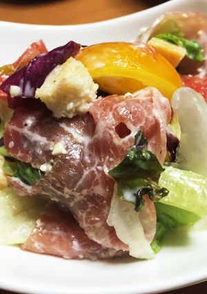 市販カットサラダにトッピング-レシピのメイン写真