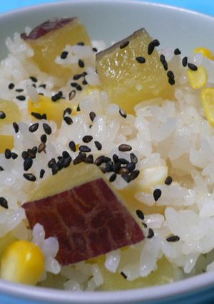 夏のコーンと秋のさつま芋の出会いごはん♡-レシピのメイン写真