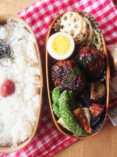 お弁当★玉ねぎ卵パン粉不要レンコンバーグ-レシピのメイン写真