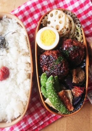お弁当★玉ねぎ卵パン粉不要レンコンバーグ-レシピのメイン写真
