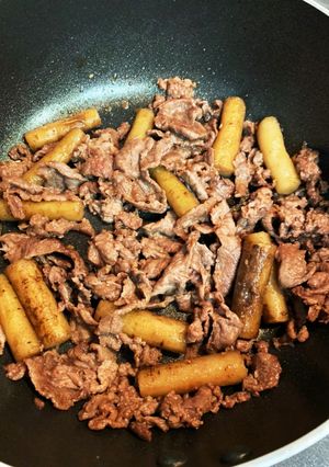 市販たたきごぼうと牛肉炒め-レシピのメイン写真