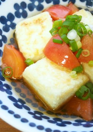 揚げ焼きで簡単!揚げ出し豆腐♪トマト入り-レシピのメイン写真