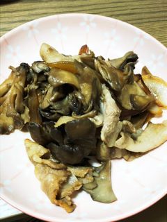 舞茸と豚肉のガーリック醤油炒め-レシピのメイン写真