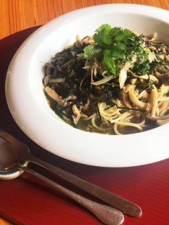 青紫蘇ジェノベーゼの和風スープパスタ-レシピのメイン写真