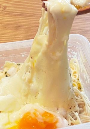 豆腐そうめん風で激旨とろ〜り温玉カルボ-レシピのメイン写真