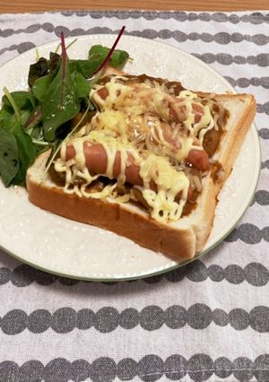 残ったカレーで焼きチーズカレートースト-レシピのメイン写真