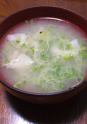 豚肉とスプラウトの味噌汁-レシピのメイン写真
