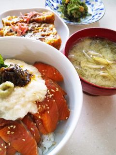 サーモン山かけ丼-レシピのメイン写真