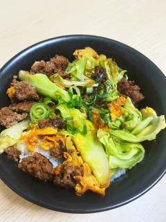 簡単!余ったひき肉と野菜を使った和風丼-レシピのメイン写真