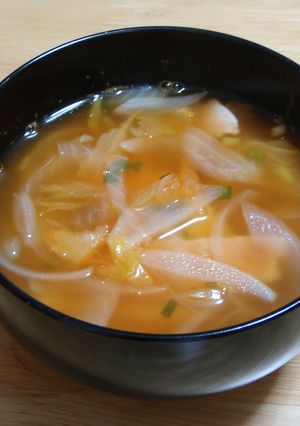 たまねぎ、ハムの簡単キムチスープ-レシピのメイン写真