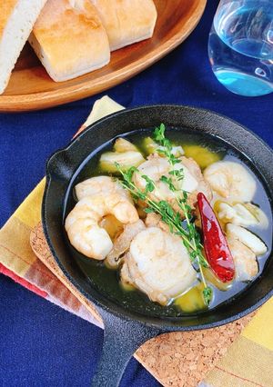 【椎茸粉使用】うまみたっぷりアヒージョ-レシピのメイン写真
