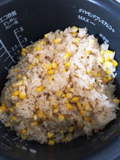 とうもろこしの混ぜご飯-レシピのメイン写真
