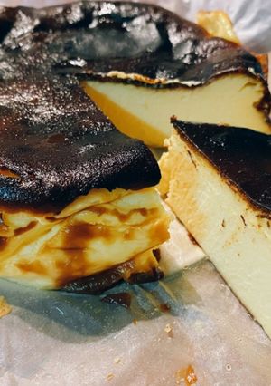 甘さ控えめなめらかバスクチーズケーキ-レシピのメイン写真