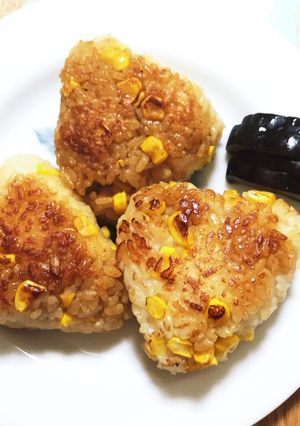 とうもろこしご飯で焼きおにぎり-レシピのメイン写真