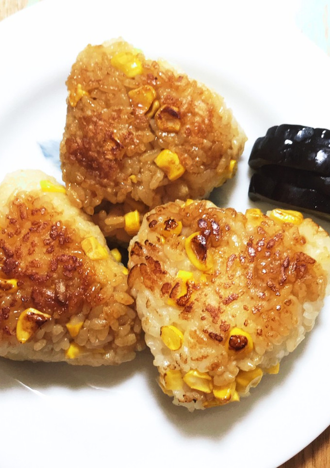とうもろこしご飯で焼きおにぎり-レシピのメイン写真