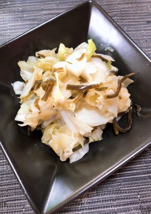 あと1品♡無限キャベツと塩昆布のサラダ-レシピのメイン写真