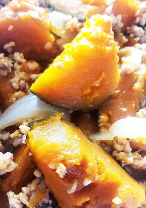 照りっ濃く!!南瓜と新玉ねぎの鶏そぼろ煮-レシピのメイン写真