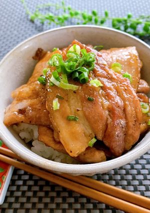 土用丑の日★我が家の節約豚蒲焼き丼-レシピのメイン写真