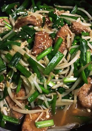 貧血予防　レバニラ炒め　野菜増し増し！-レシピのメイン写真
