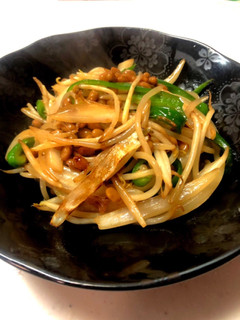 場違いな物が入ってる普通の野菜炒め-レシピのメイン写真