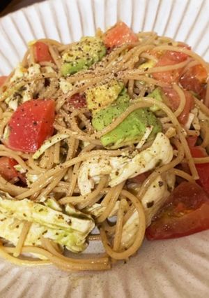 トマトとアボカドのバジルパスタ。-レシピのメイン写真