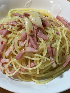 ベーコンとにんにくのペペロンチーノ-レシピのメイン写真