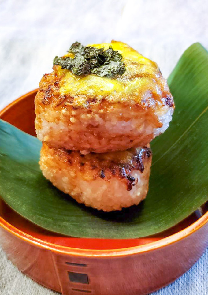 玉子の焼きおにぎり【うなぎだれ使用】-レシピのメイン写真