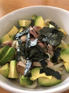 アボカドと鯖の冷うどん-レシピのメイン写真